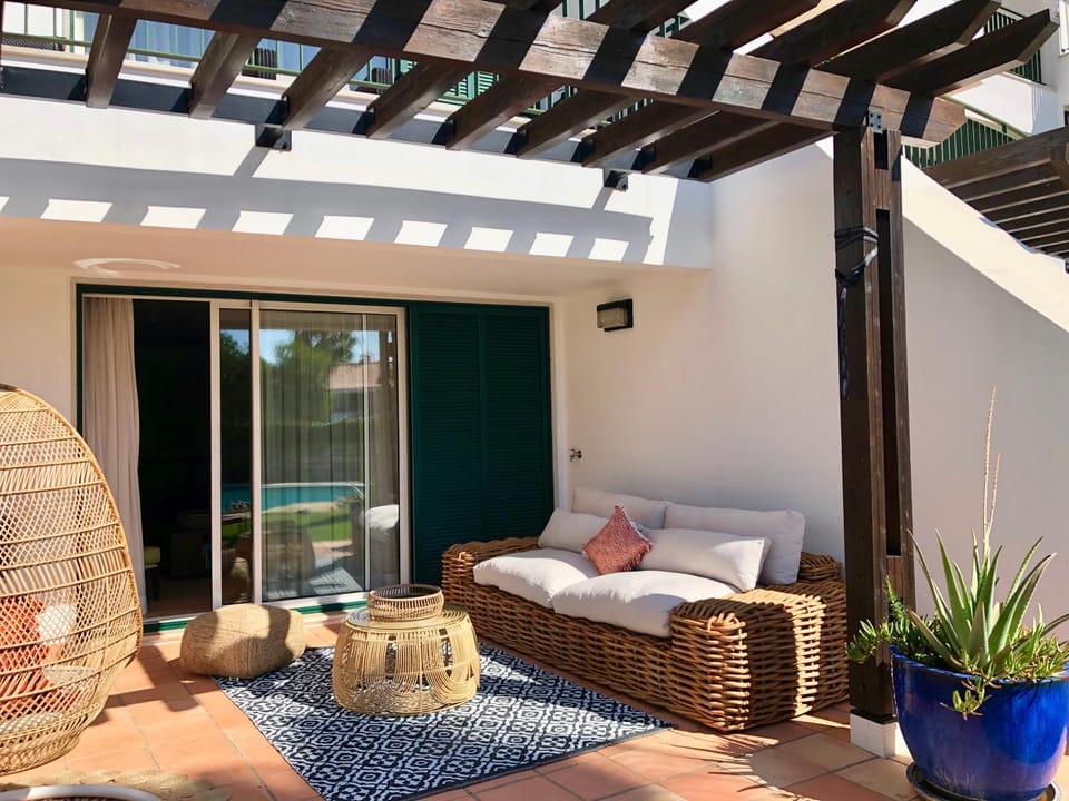 Patio, Seating area