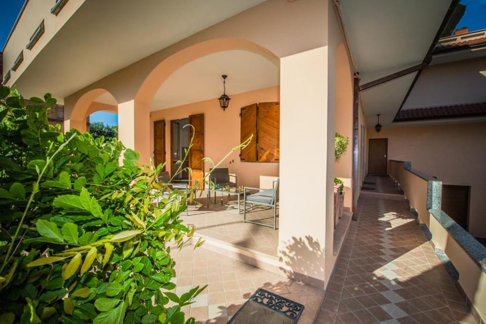 Patio, Balcony/Terrace