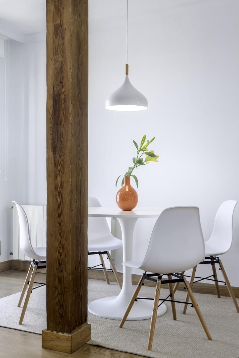 Living room, Seating area, Dining area, internet