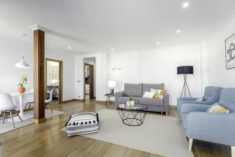 Living room, Lobby or reception, Decorative detail, Seating area, Dining area, hair dresser
