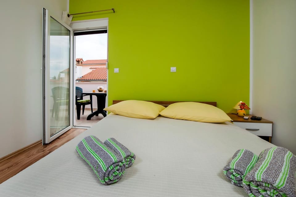 Summer, Balcony/Terrace, Bedroom