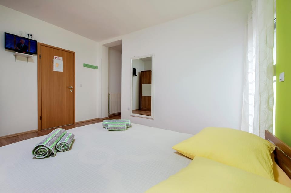 TV and multimedia, Bedroom