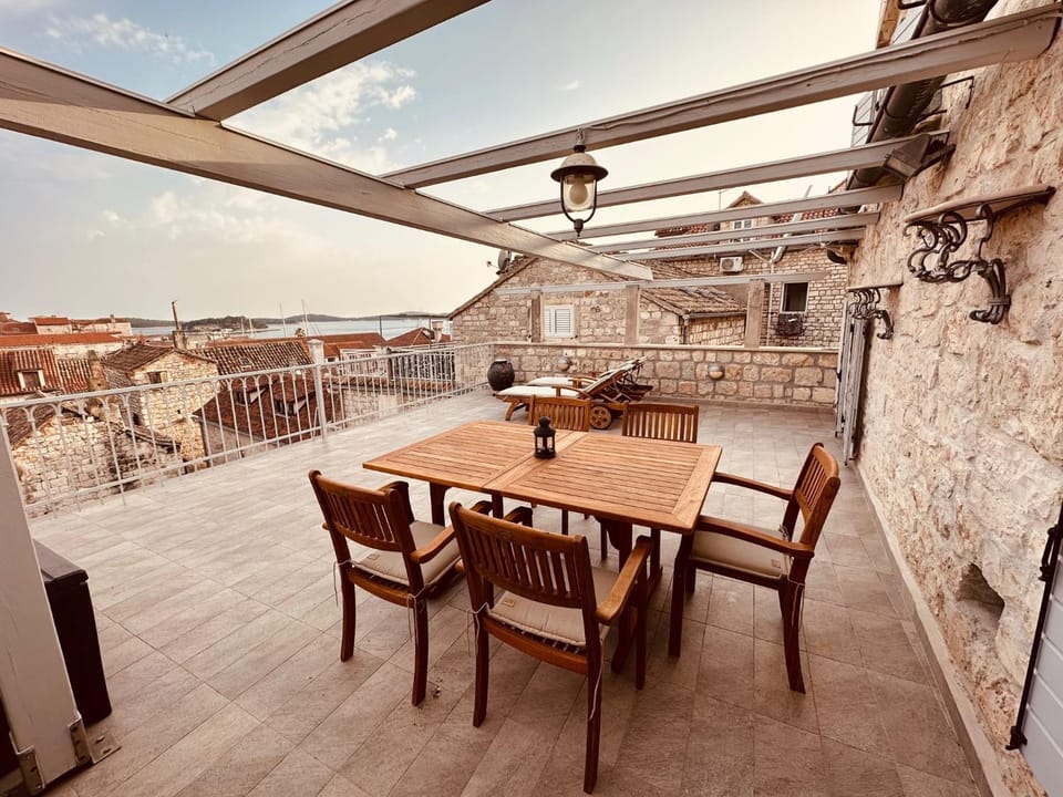 View (from property/room), Balcony/Terrace