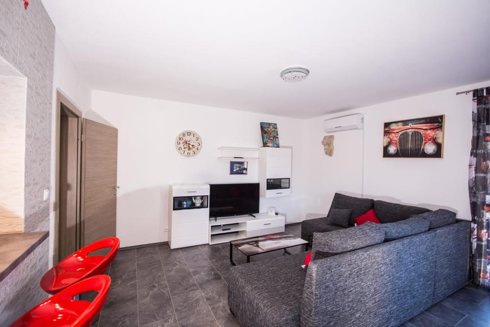 TV and multimedia, Living room