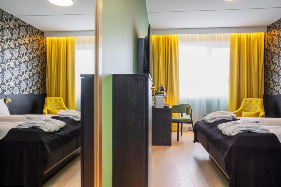 Bed, Coffee/tea facilities, Photo of the whole room, safe