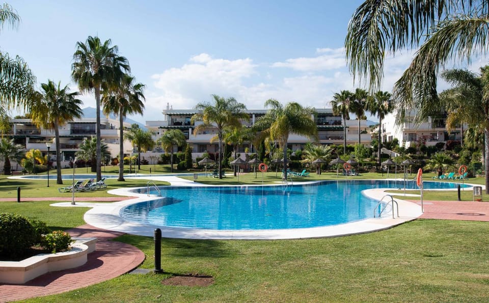 Bonito apartamento en Nueva Andalucia Apartment in Marbella