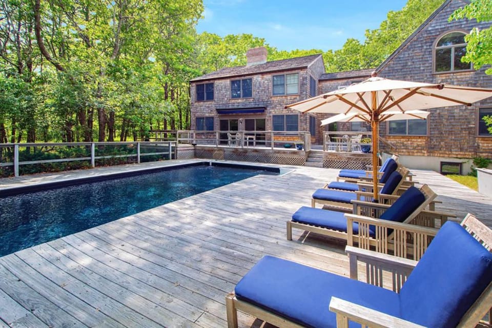 Property building, Patio, Facade/entrance, View (from property/room), Area and facilities, Swimming pool