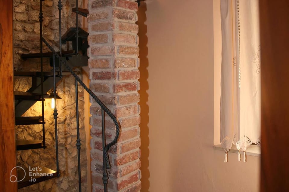 Decorative detail