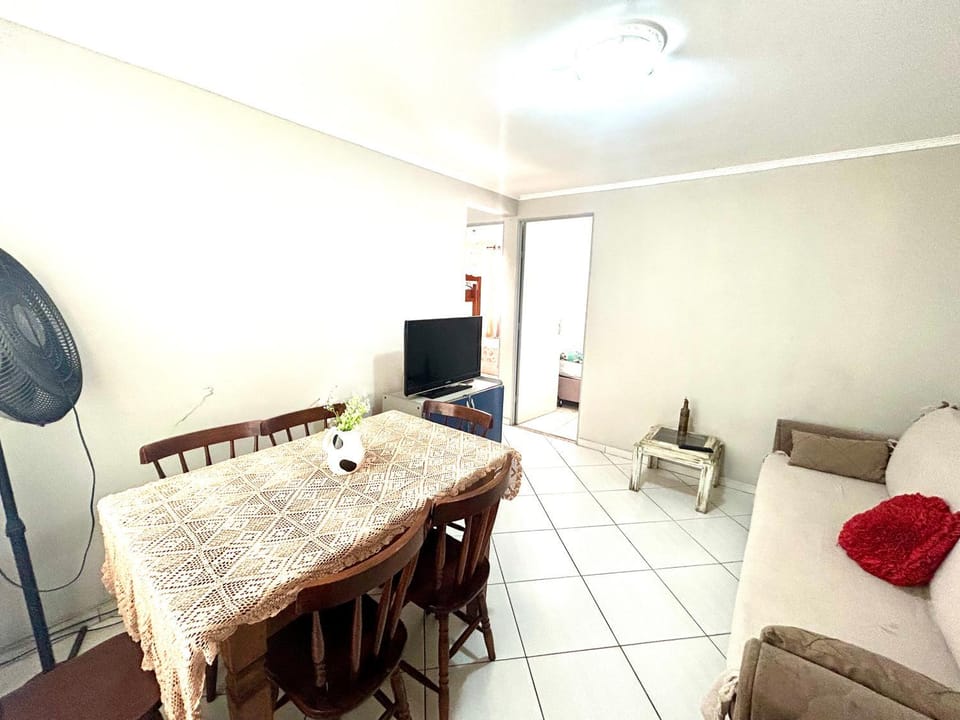 TV and multimedia, Seating area, Dining area