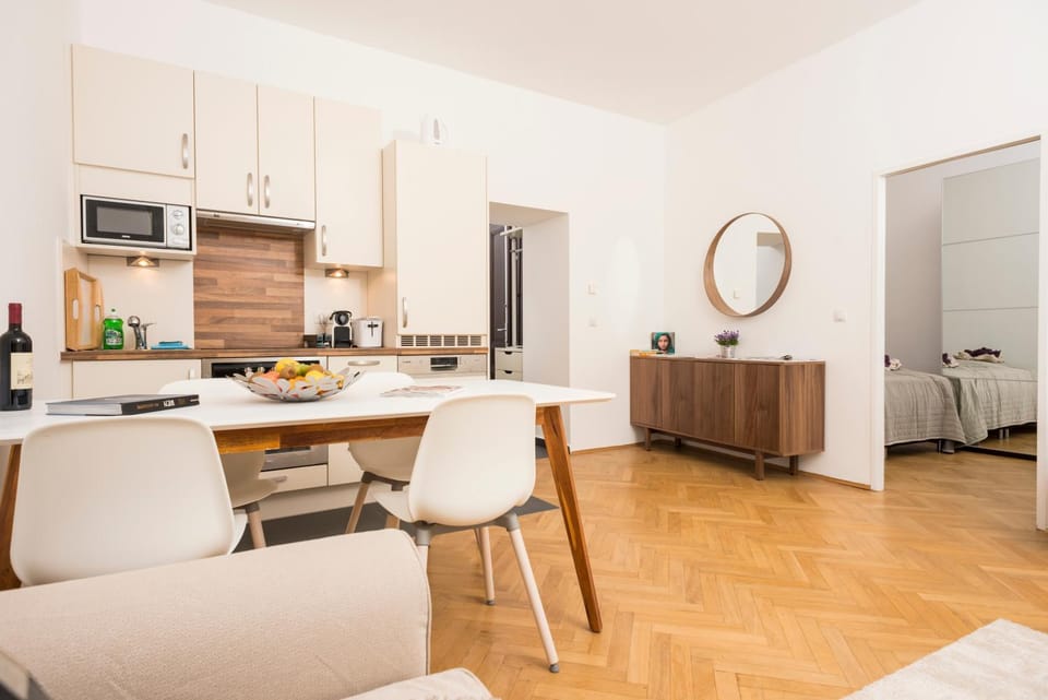Kitchen or kitchenette, Living room, Dining area