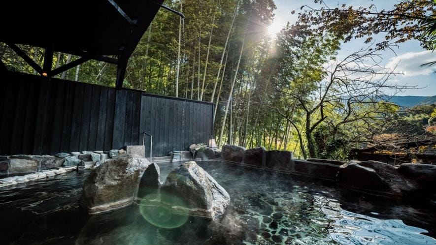 源泉掛け流しの宿Albergo湯楽 Ryokan in Kanagawa Prefecture