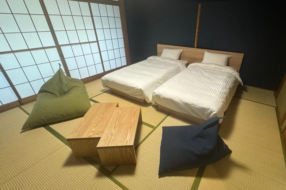 源泉掛け流しの宿Albergo湯楽 Ryokan in Kanagawa Prefecture