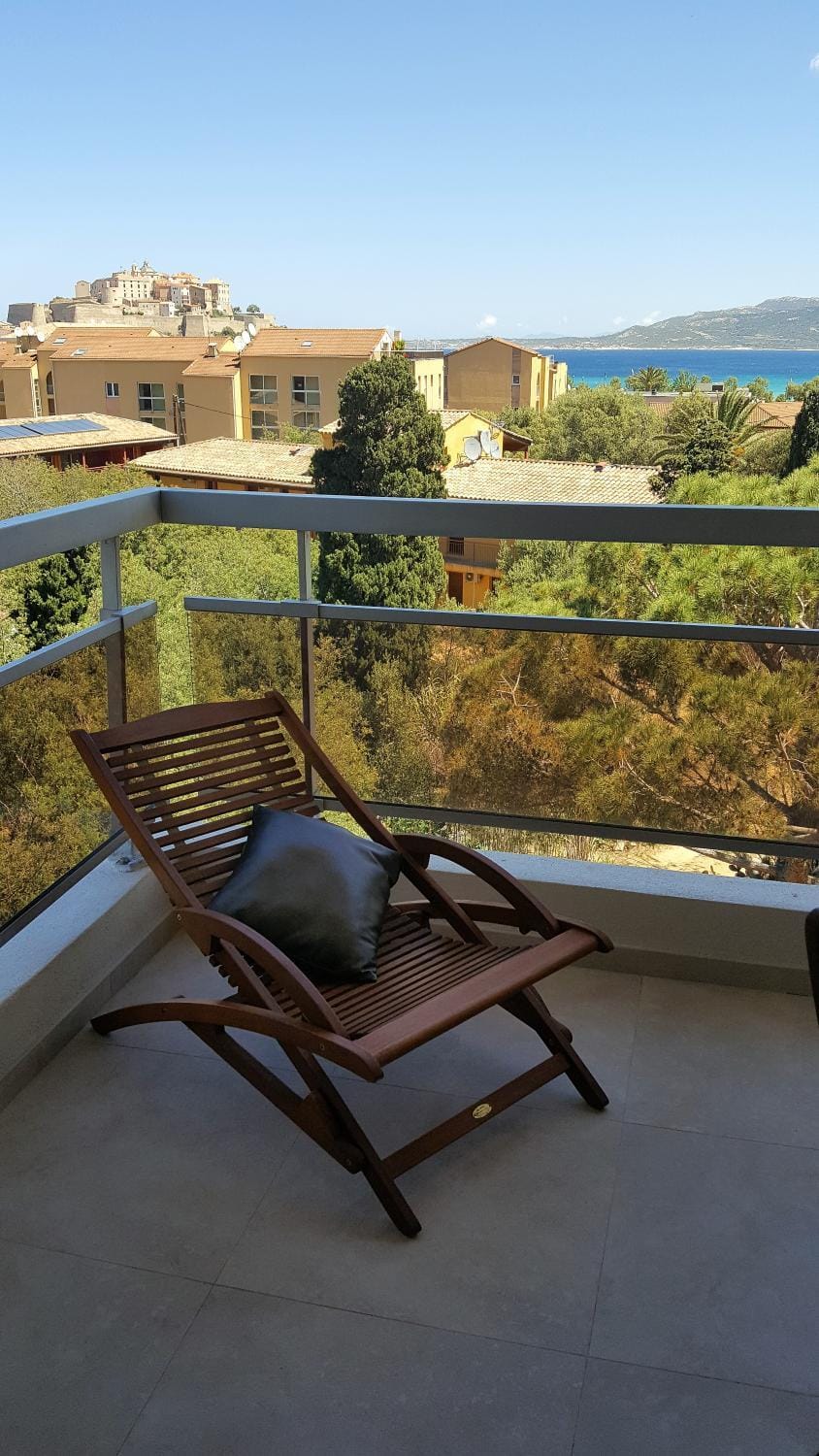 Day, View (from property/room), Balcony/Terrace, Landmark view, Mountain view, Sea view, sunbed
