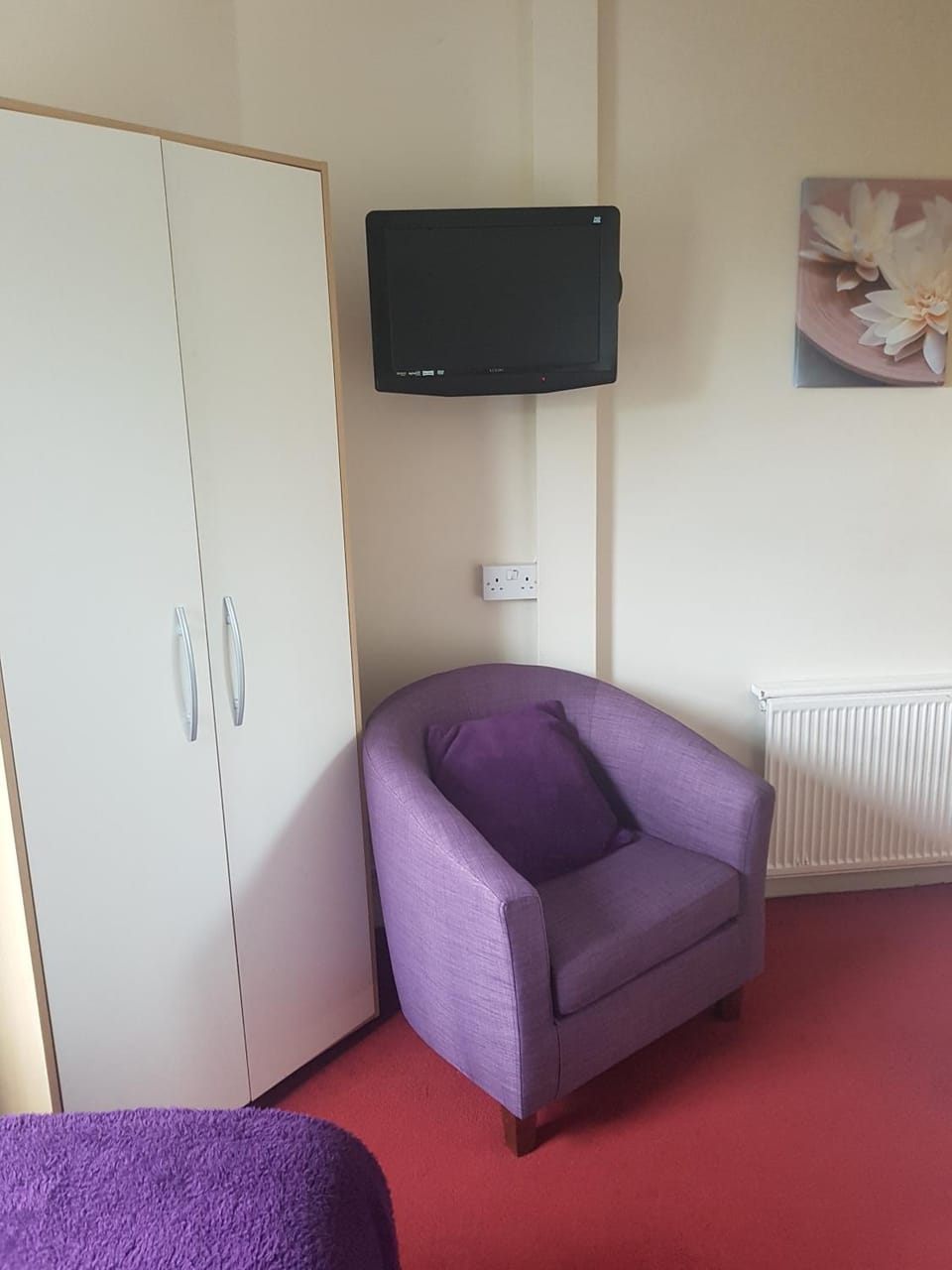 TV and multimedia, Seating area
