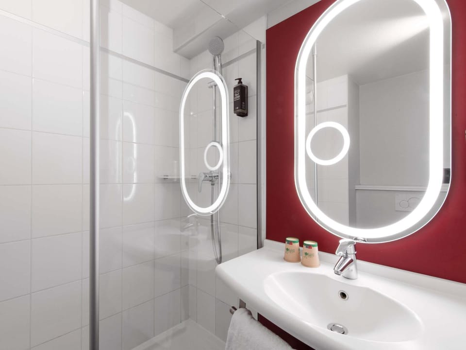 Bathroom, Bedroom