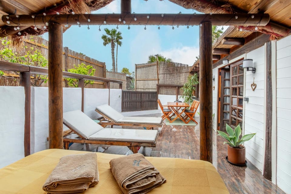Patio, Balcony/Terrace, Seating area
