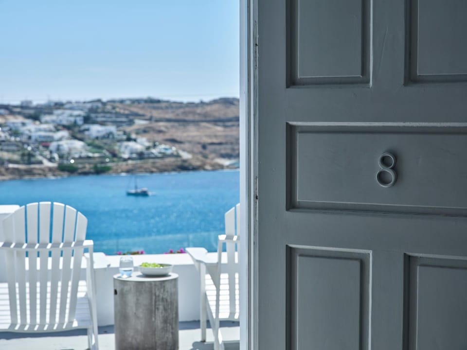 View (from property/room), Balcony/Terrace, Seating area, Sea view