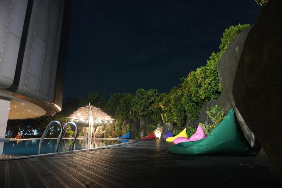 Swimming pool