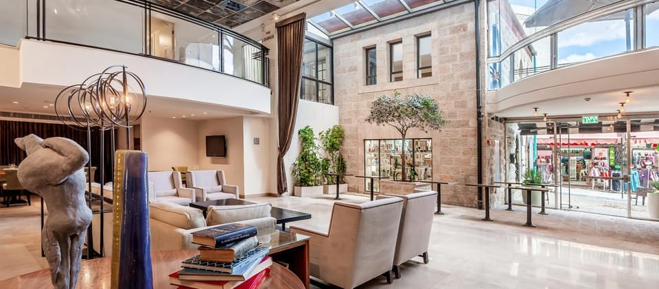 Lobby or reception, Seating area