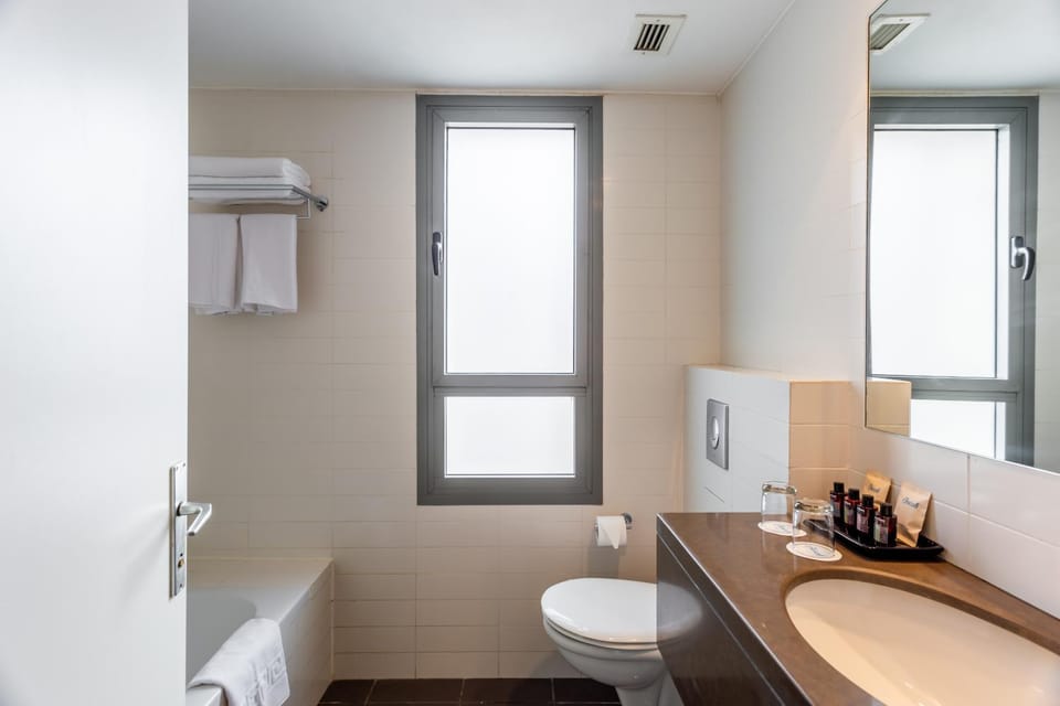 Toilet, Bathroom