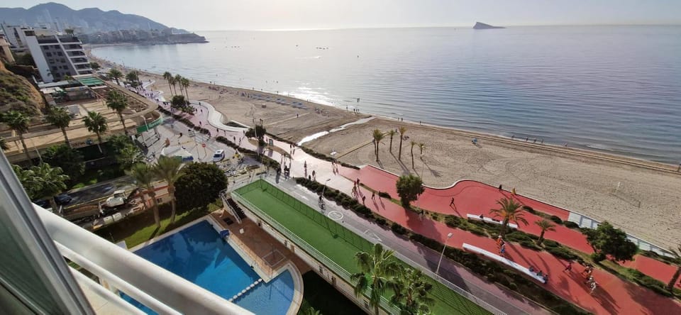 Pool view, Sea view