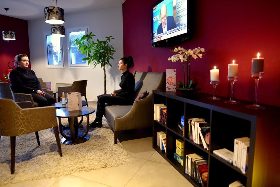 Lounge or bar