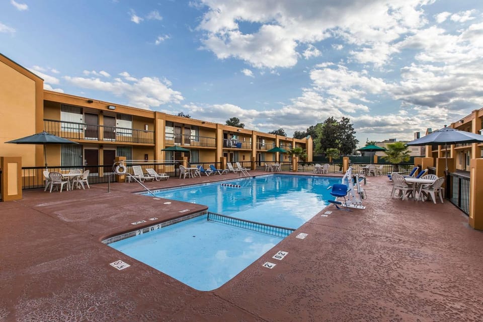 On site, Pool view, Swimming pool