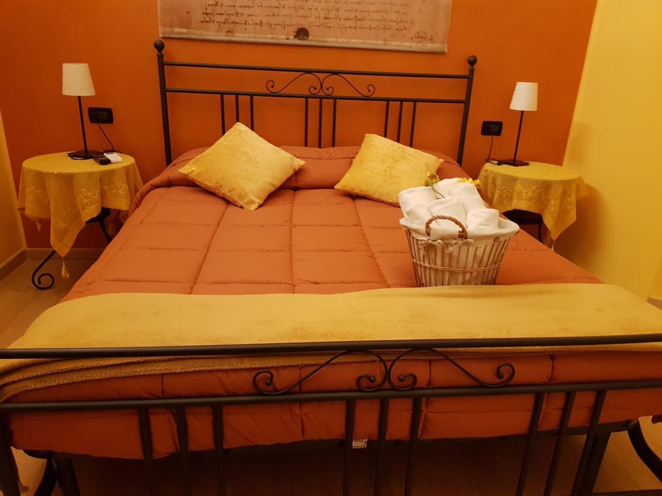 Ghiro Ghiotto Bed and Breakfast in Pietra Ligure