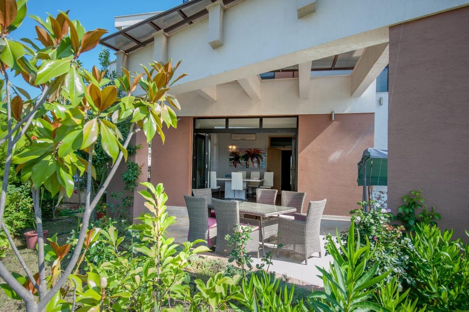 Luxury House on Buzhaka Villa in Burgas Province