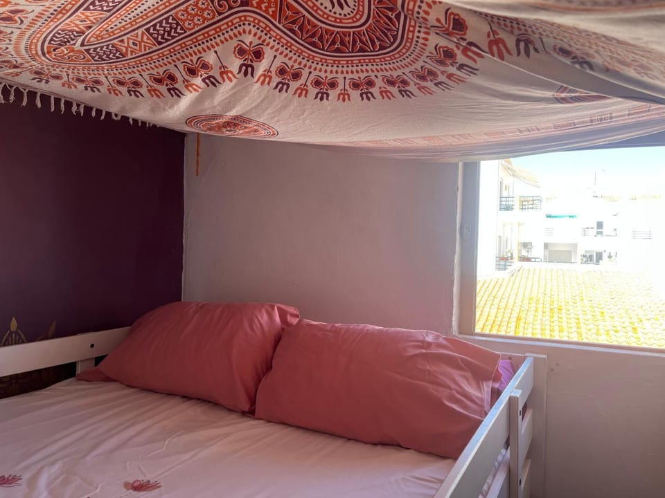 Buddha Bee - Female Hostel Hostel in Lagos