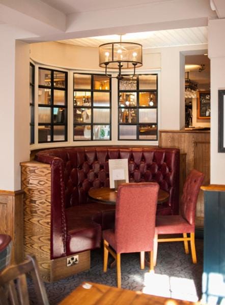 Restaurant/places to eat, Seating area