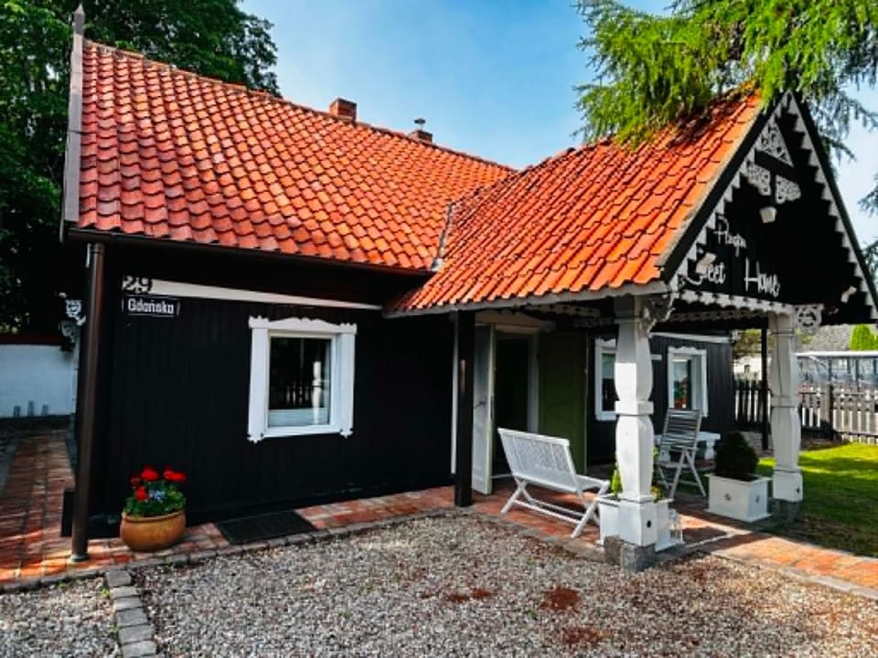 Property building, Patio, Day, Garden view
