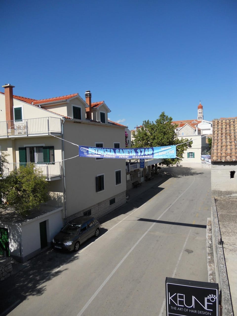 Balcony/Terrace, On site, City view, Street view