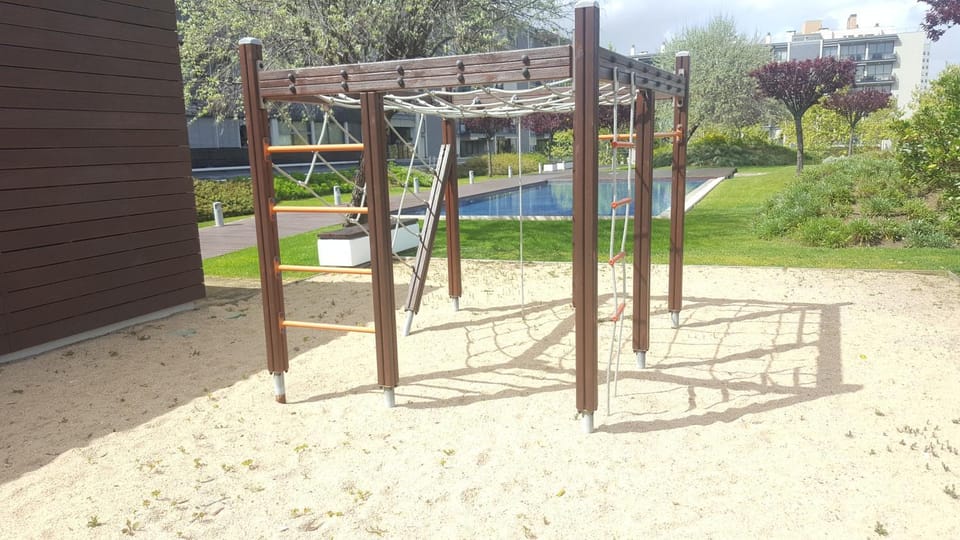 Area and facilities, Swimming pool