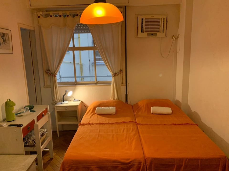Quartos em Copacabana Vacation rental in Rio de Janeiro