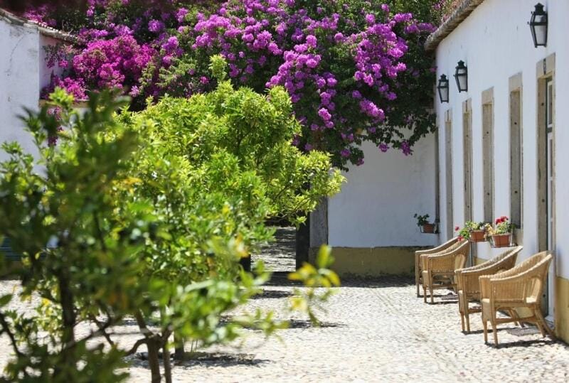 Quinta Da Praia Das Fontes Bed and Breakfast in Lisbon District