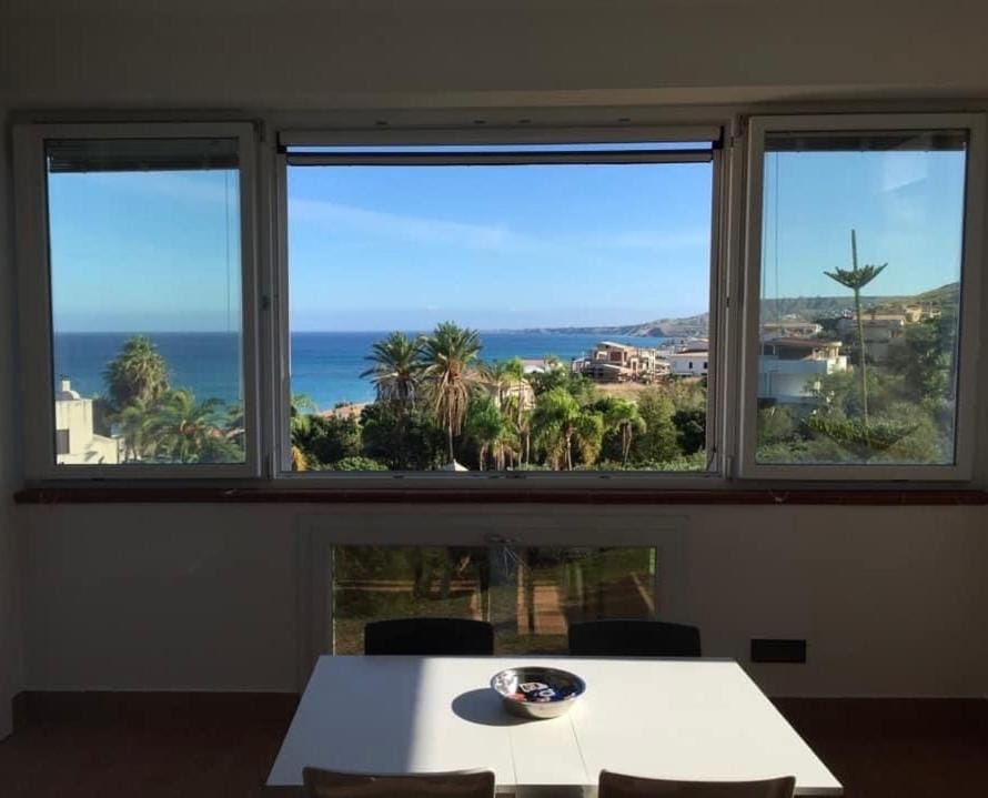 Day, View (from property/room), Balcony/Terrace, Dining area