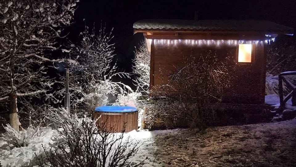 Natural landscape, Hot Tub, Sauna