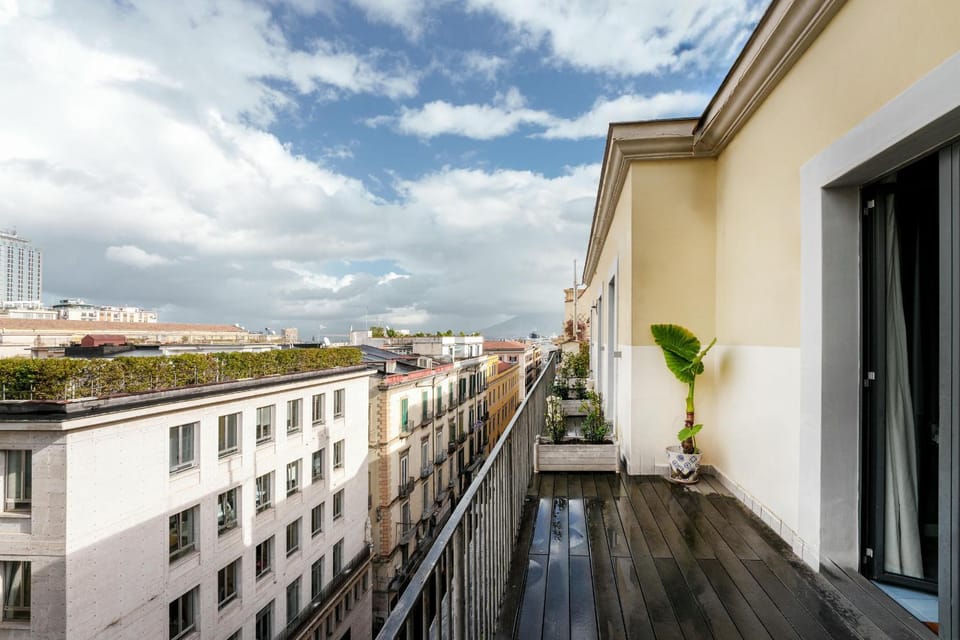 Property building, Balcony/Terrace, City view