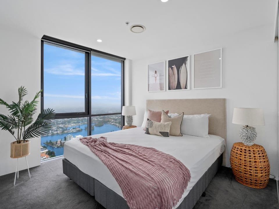 Bed, Bedroom, Sea view