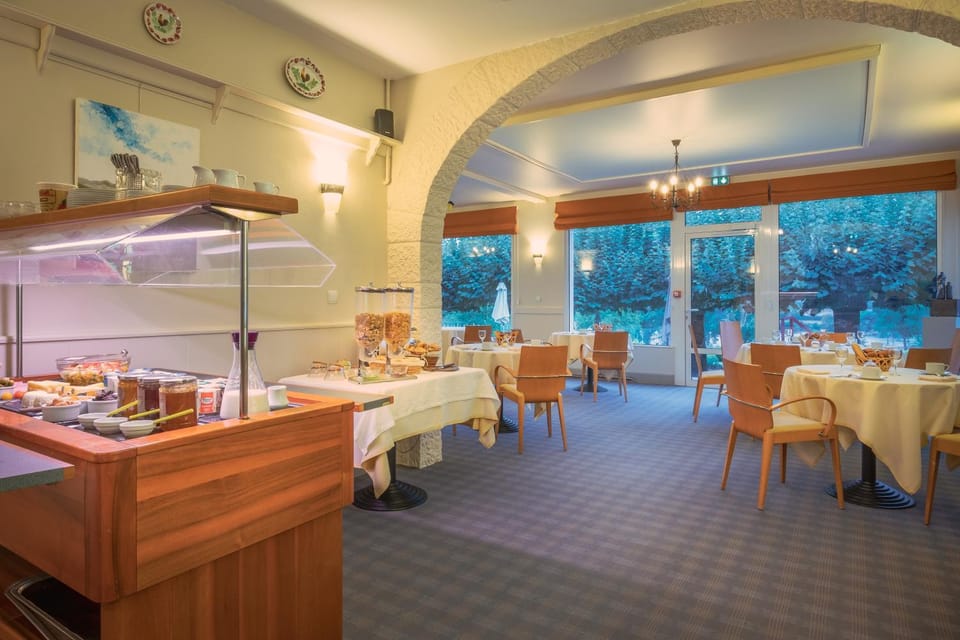 Logis Hôtel Restaurant Le Coq Hardi Hotel in Centre-Val de Loire