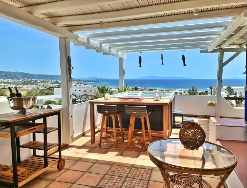 Natural landscape, Balcony/Terrace, Dining area, Mountain view, Sea view