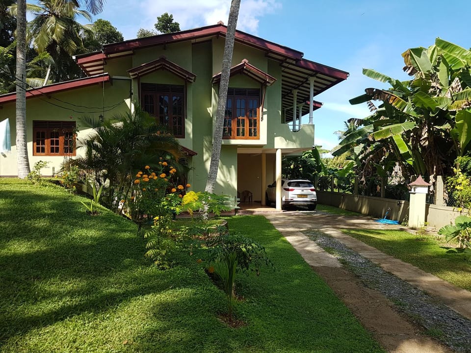 Arana Bungalow Bed and Breakfast in Galle
