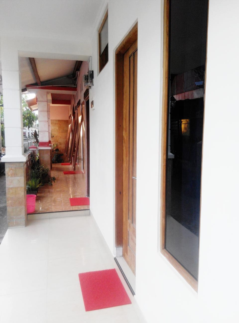 Facade/entrance
