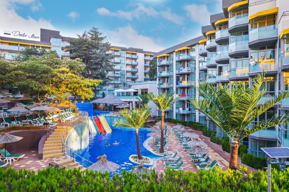 Property building, Swimming pool