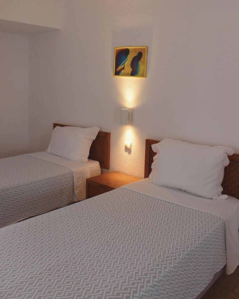 Vegas Residence - Adults Only Bed and Breakfast in Albufeira