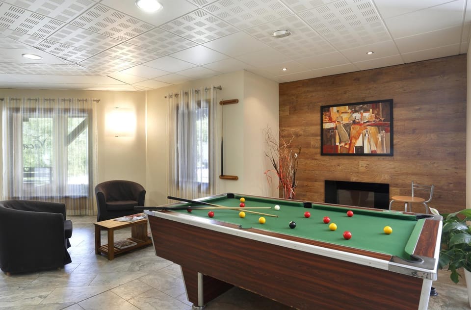 Day, Billiard