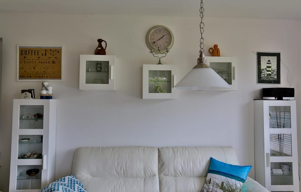 Living room, Decorative detail, Seating area