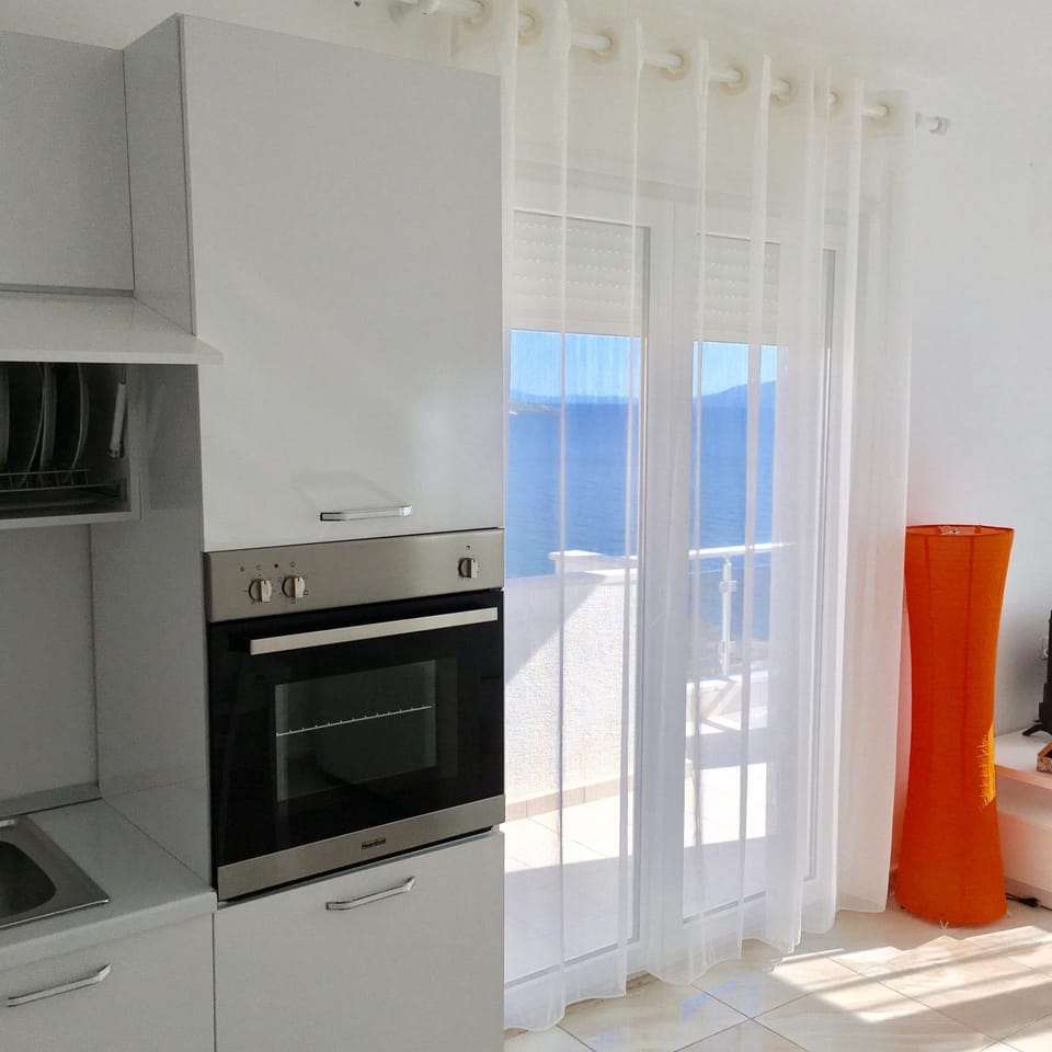 White Residence Apartament Apartment in Sarandë