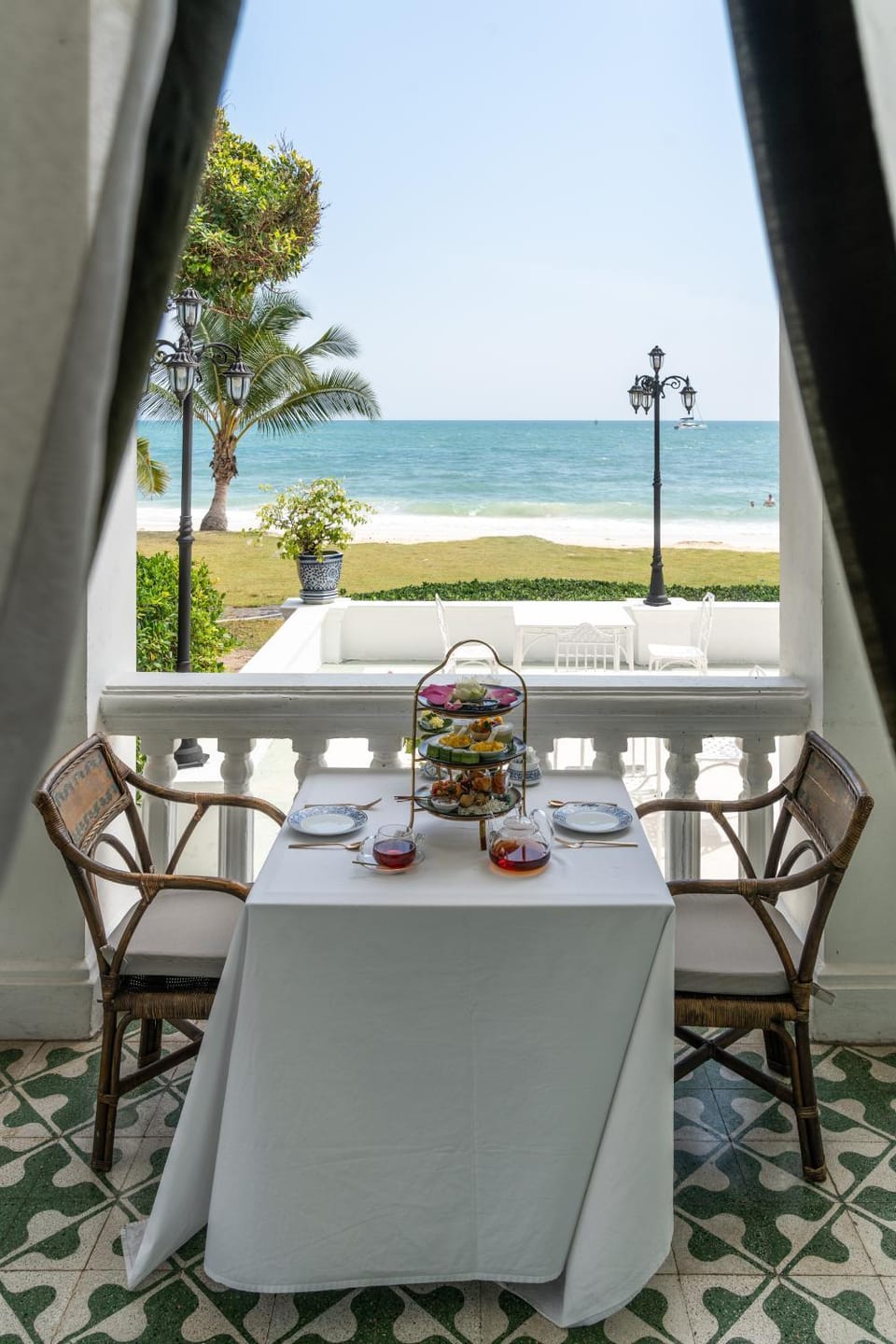 Restaurant/places to eat, Coffee/tea facilities
